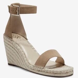 🌸VINCE CAMUTO🌸 Meddrina Ankle Strap Sandal Brown Size: 10M